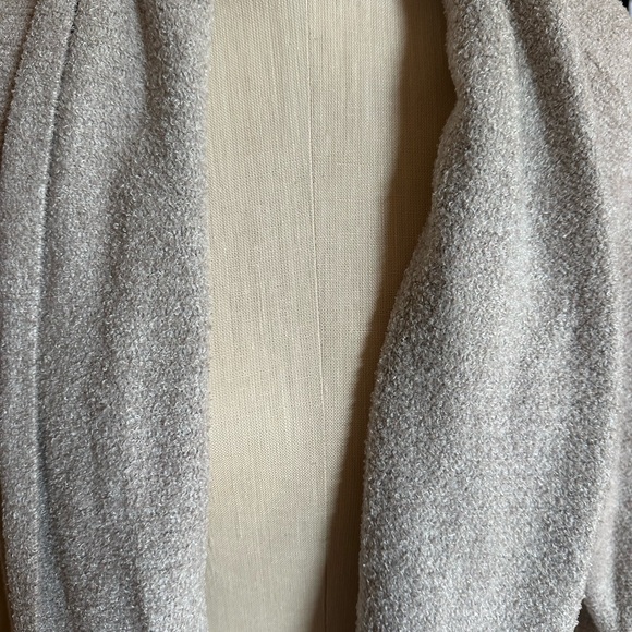 Barefoot Dreams Circle Cardi Cardigan Tan Cozychic Sweater. Medium - Picture 7 of 13
